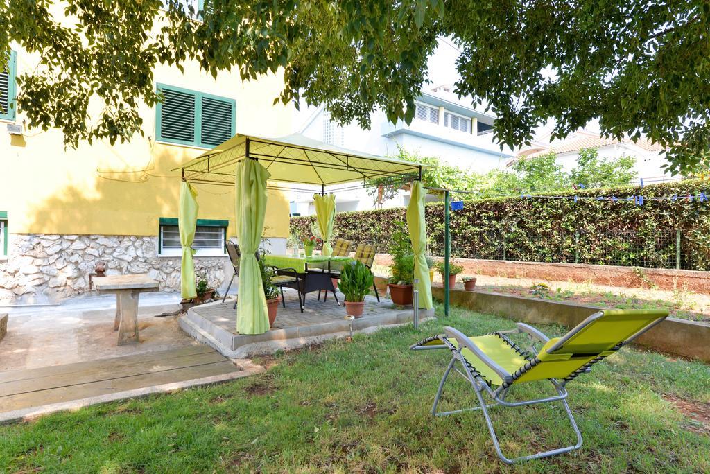 Apartment Mirana With Garden And Free Parking Zadar Quarto foto