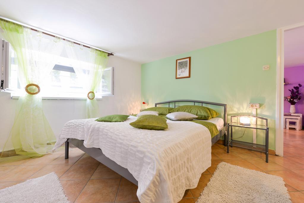 Apartment Mirana With Garden And Free Parking Zadar Quarto foto