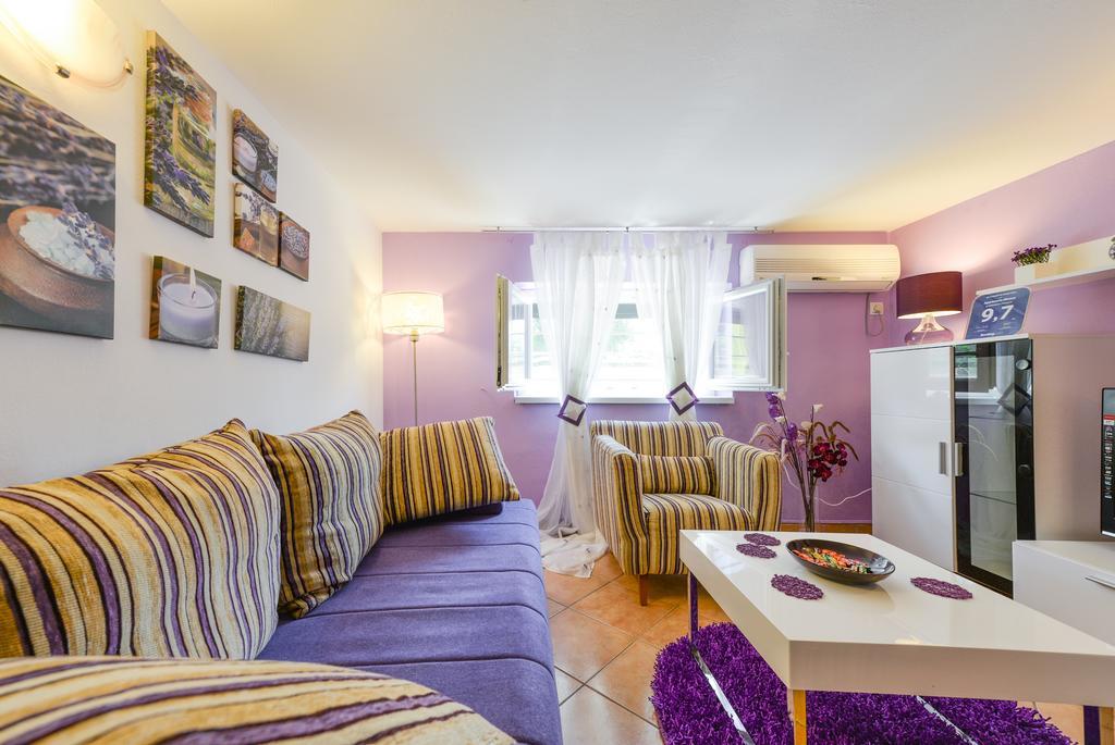Apartment Mirana With Garden And Free Parking Zadar Quarto foto